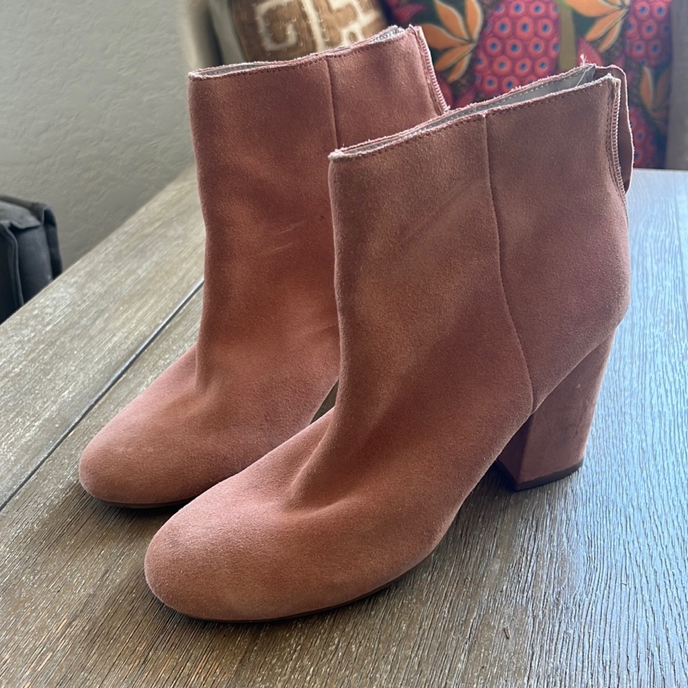 Kenneth Cole Reaction Pink Ankle Boots